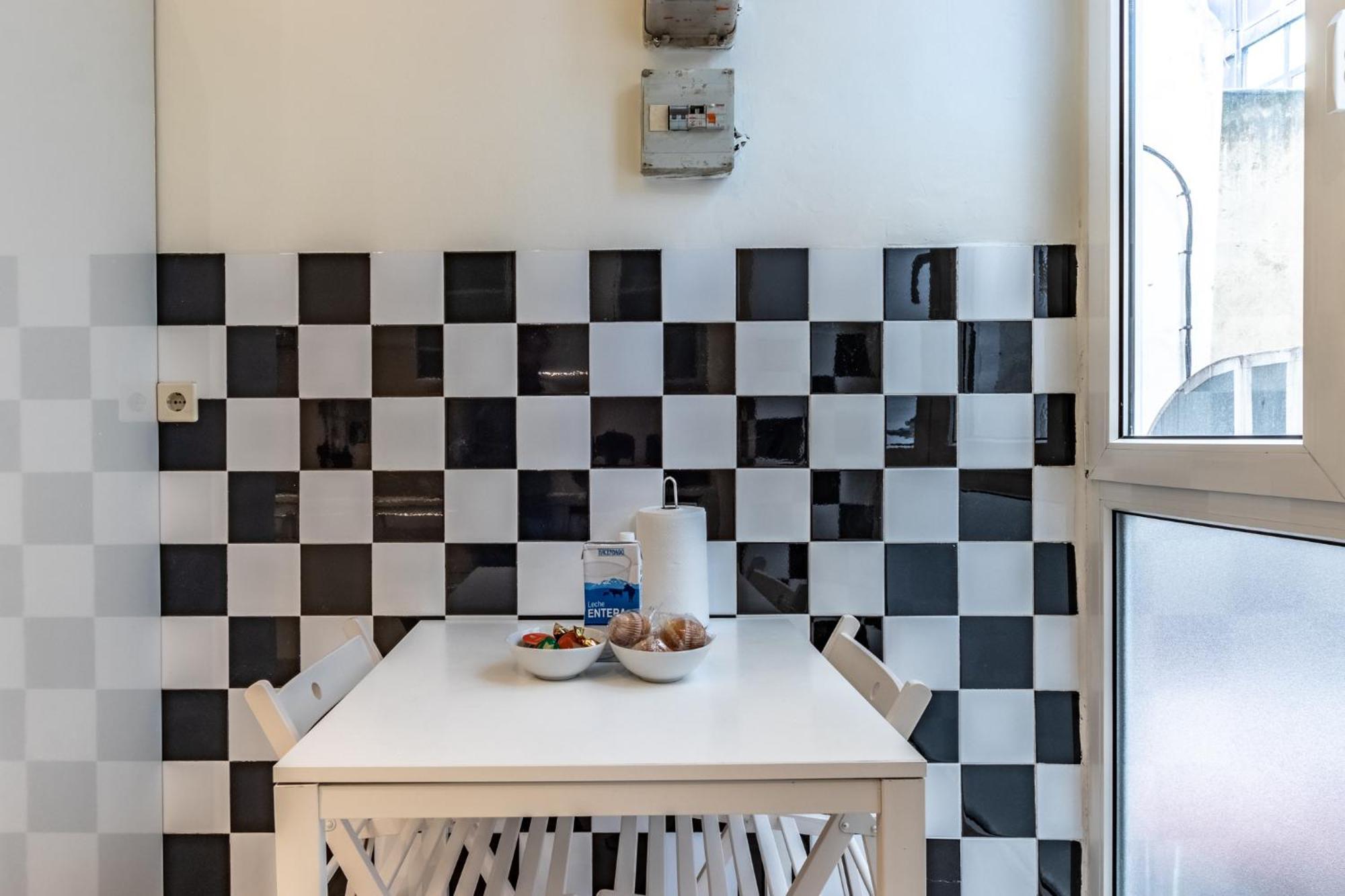 Encantador Apartamento En El Casco Antiguo De Bilbao Kültér fotó